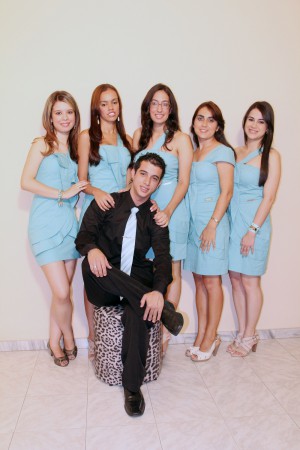 Karla, Débora, Nathália, Quézia, Elceline e Pedro.