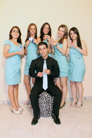 Quézia, Débora, Nathália, Karla, Elceline e Pedro.